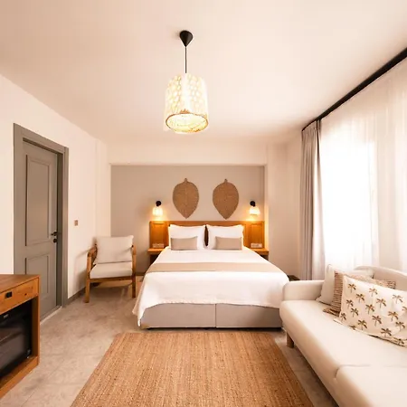 Perlacia Hotel *